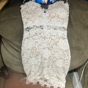 Windsor white dress, lace